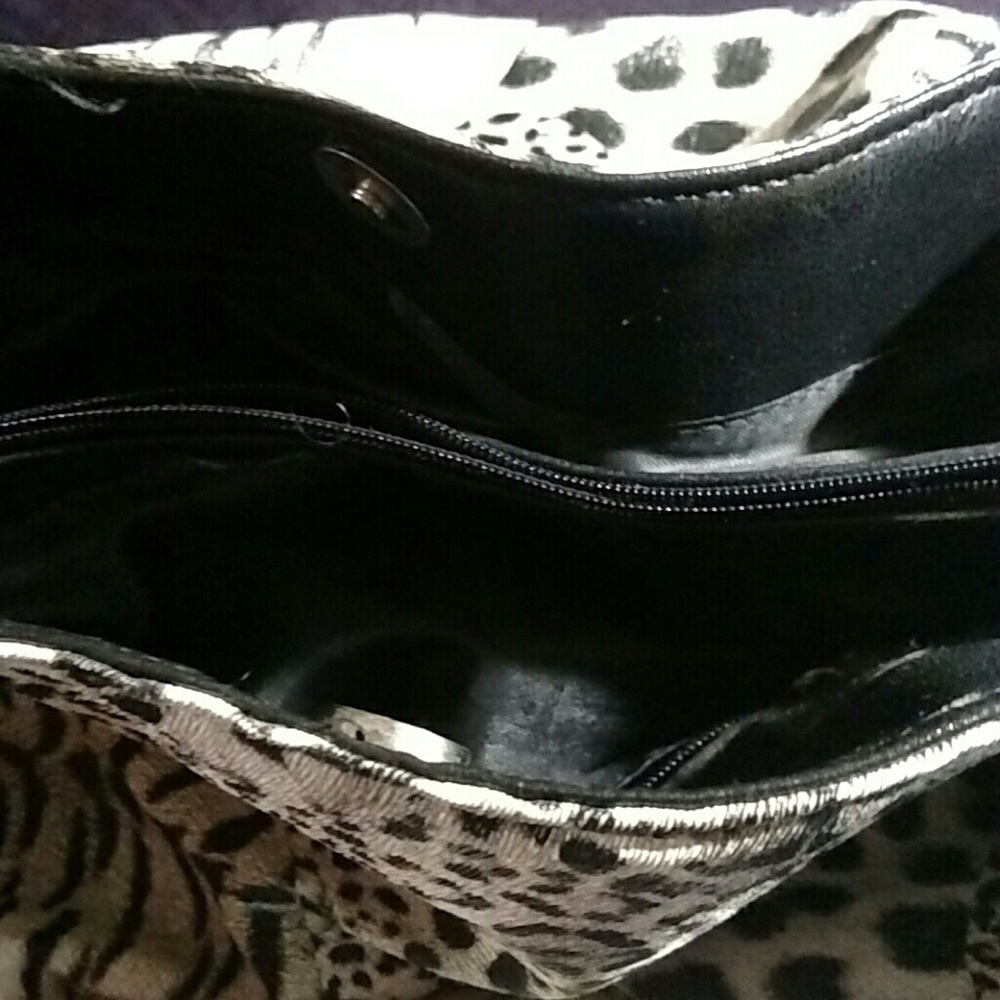 Purse - Picture 3 of 3